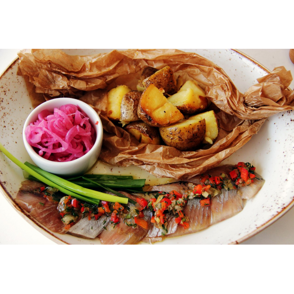 Сельдь с горчичным картофелем